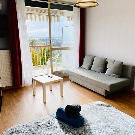 Logement Meuble Pres De Beauval Montrichard Exterior foto